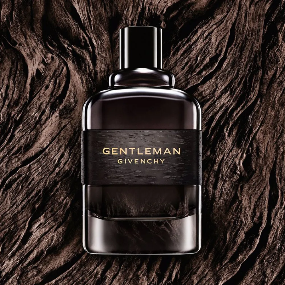 givenchy_gentleman_boisee_3.webp Givenchy Gentleman Boisee Outlet
