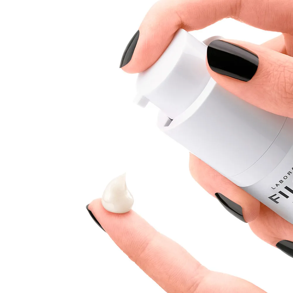 laboratoires_filorga_opti_2.webp Laboratoires Filorga Optim-Eyes Eye Contour Fashion